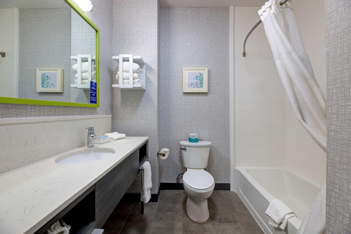 Popular attractions Area Nearby Property